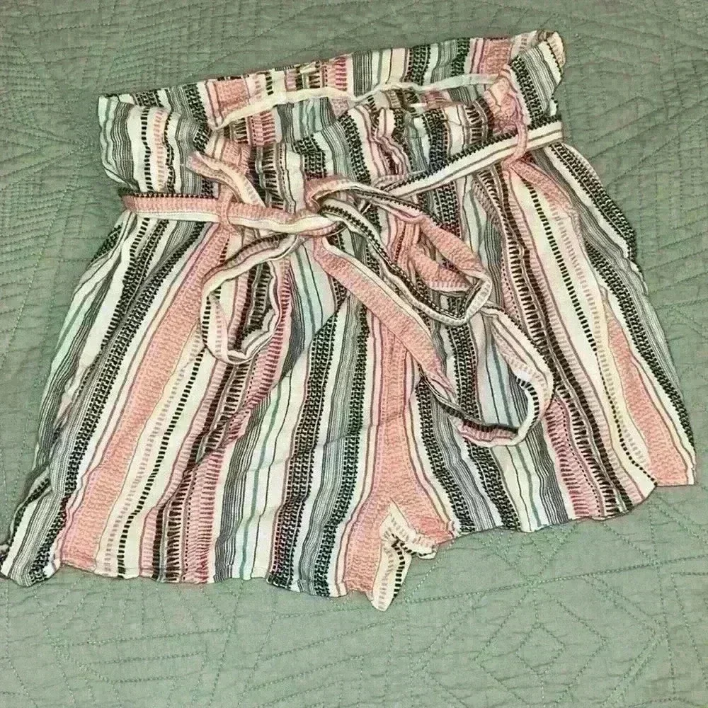 En Crème colorful shorts, small - Picture 1 of 2